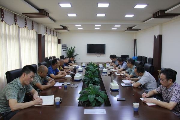 工程局黨政領導班子聽取龍頭山工程專題匯報