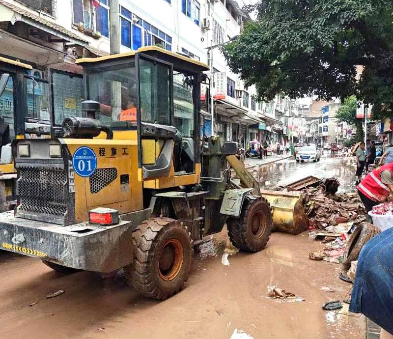 風(fēng)雨礪初心，危難顯擔(dān)當(dāng)——龍興壩項(xiàng)目部積極參與地方防洪搶險(xiǎn)